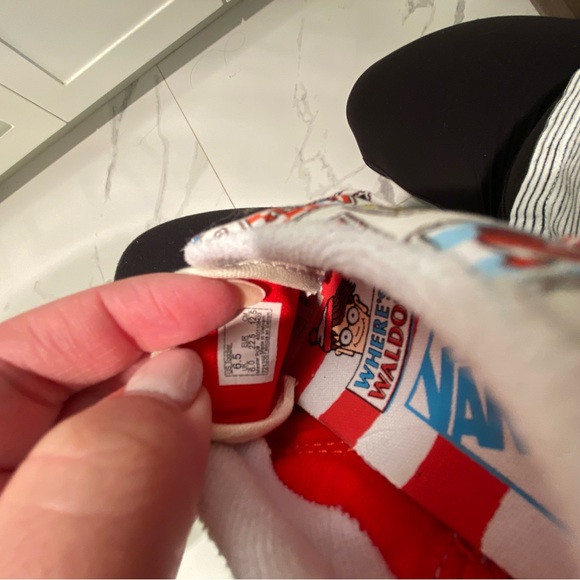 Vans toddler 6.5 shoes - Picture 3 of 5